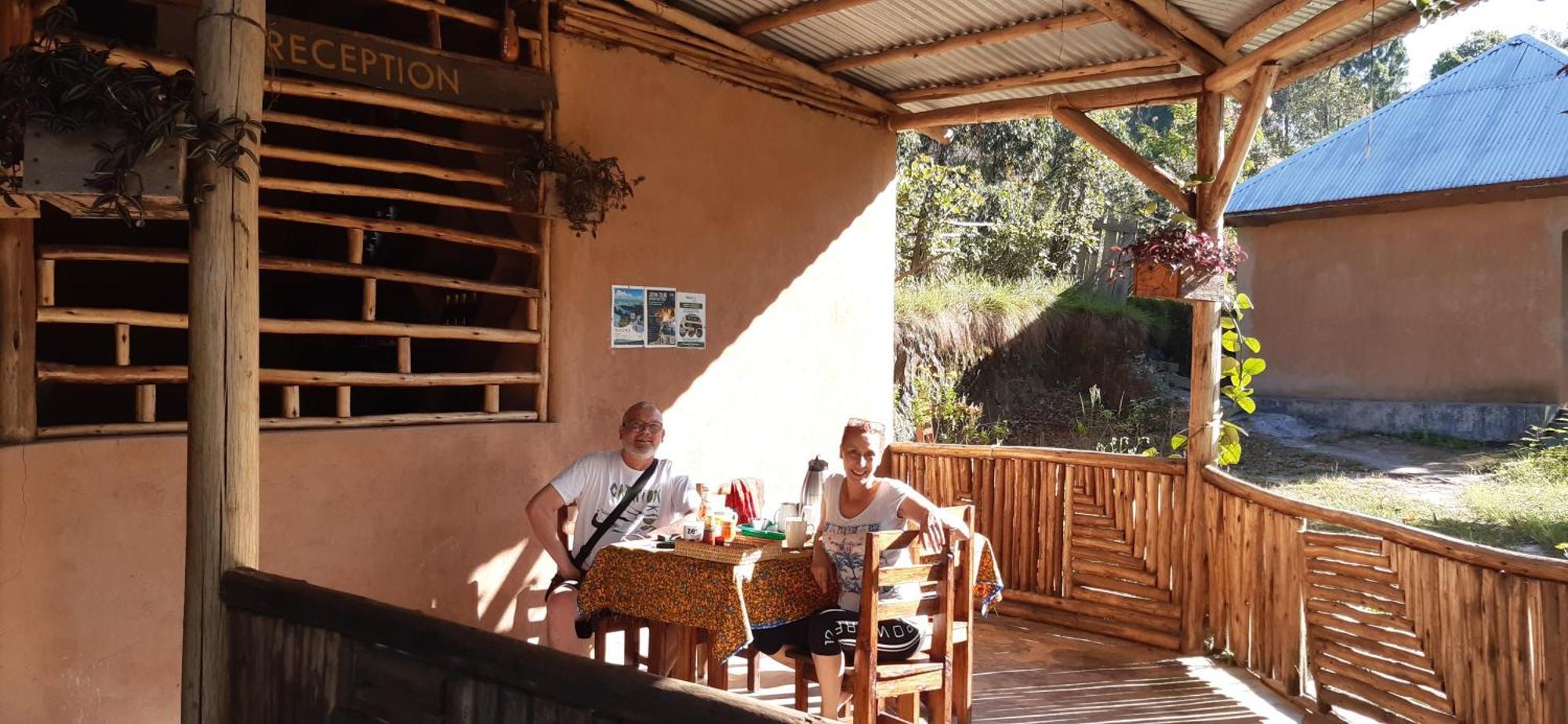 Om Hostel Bunyonyi Kabale Extérieur photo