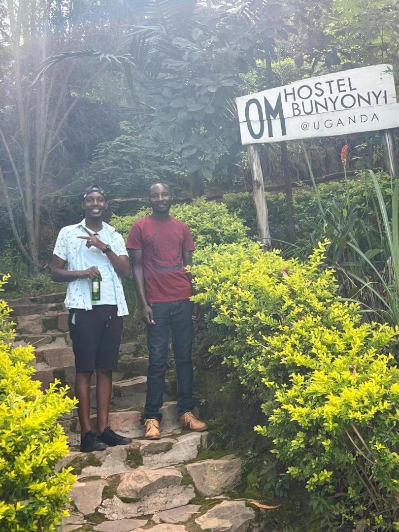 Om Hostel Bunyonyi Kabale Extérieur photo