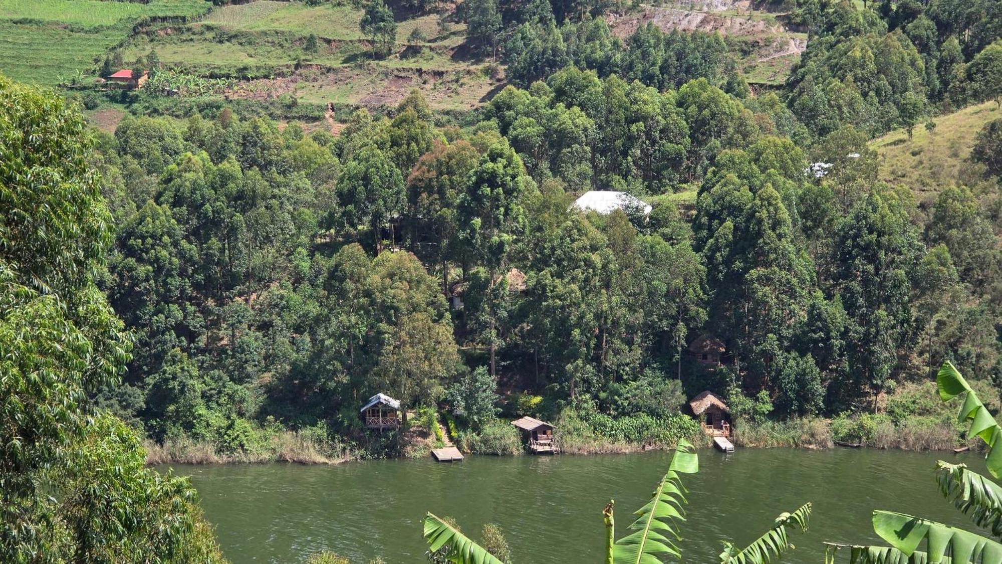 Om Hostel Bunyonyi Kabale Extérieur photo