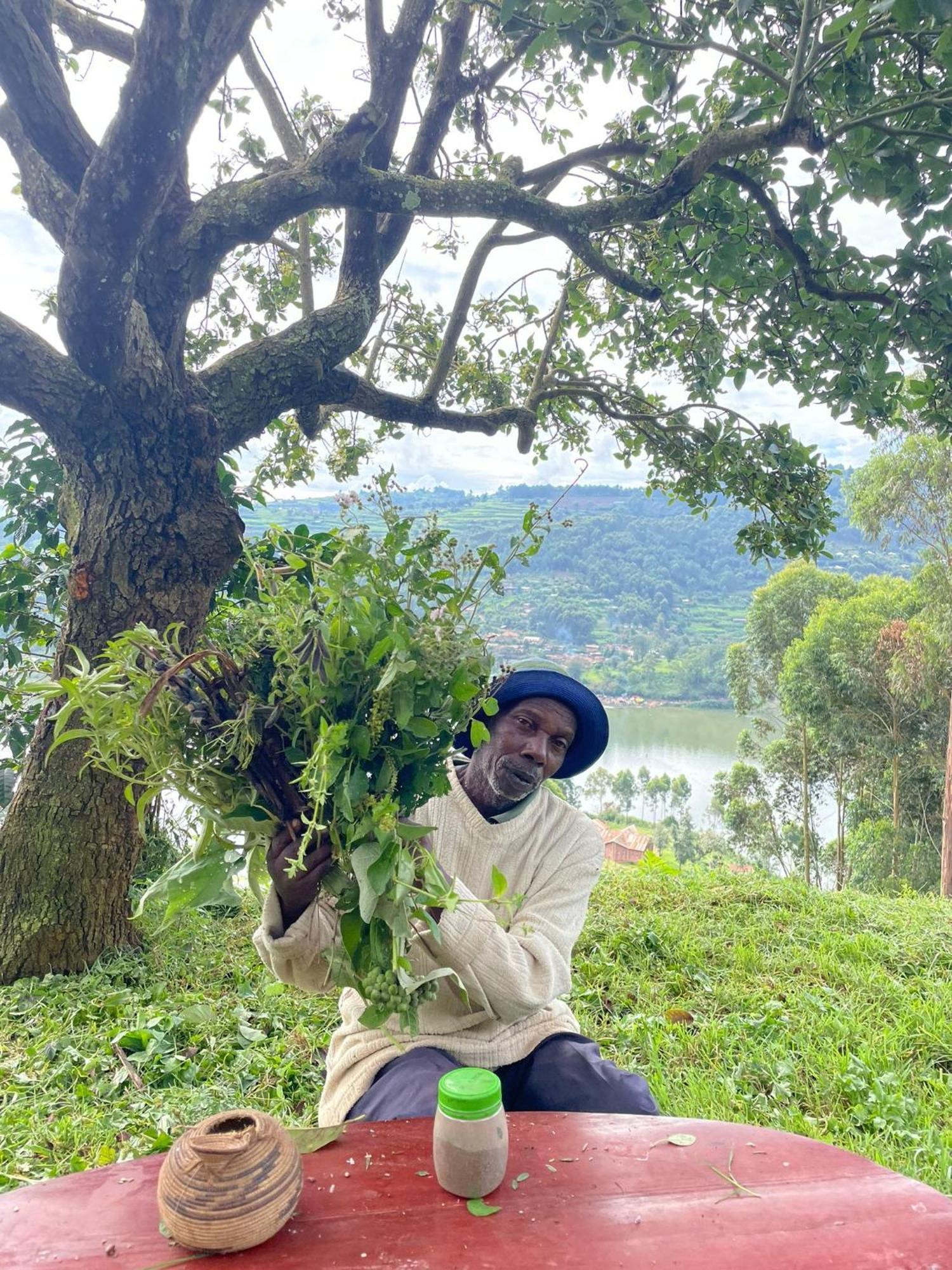 Om Hostel Bunyonyi Kabale Extérieur photo